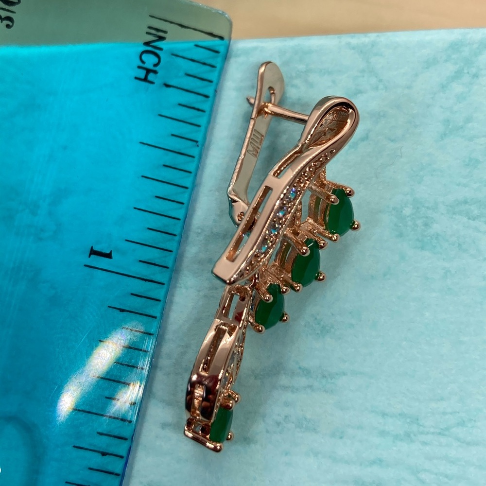 🌟 Gold Plated Emerald Earrings - Picture 4 of 4